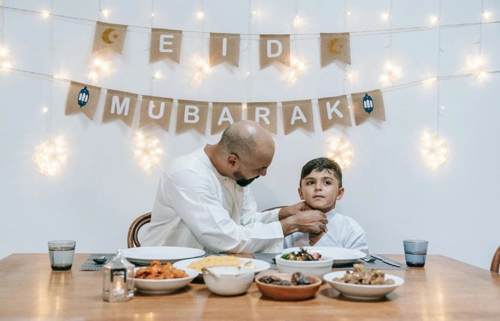 Menyambut momen Lebaran dengan ceria (Pexels.com/Timur&nbsp;Weber)