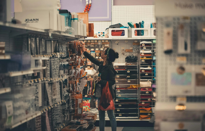 Tempat belanja terbaik di Batu (Pexels.com/Craig Adderley)