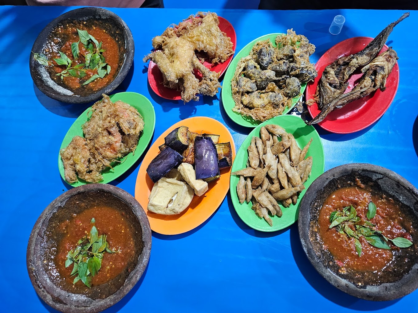 Lalapan Sidorukun Inot Kota Batu (Jemmy Angdris).