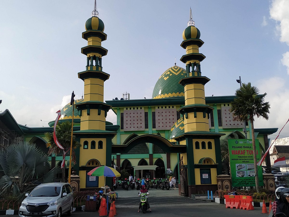Masjid Agung An Nuur. (Tripadvisor)