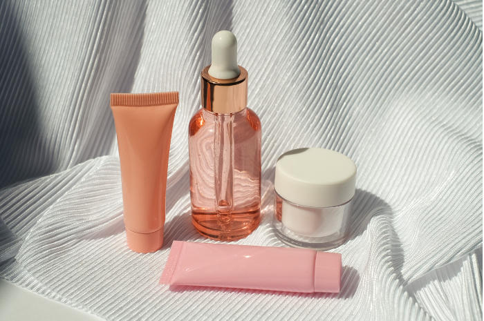 Ilustrasi skincare. (Canva/Danah Pascual)