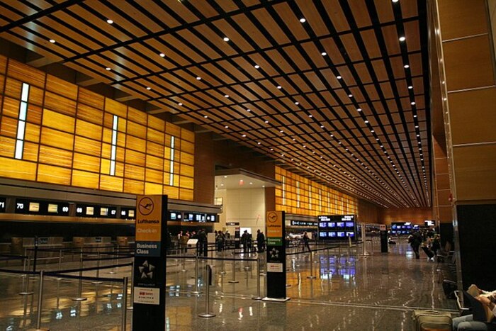 Arsitektur inovatif dan Fasilitas canggih dari Bandara Internasional Logan, Boston. (Boston Airport Cab)