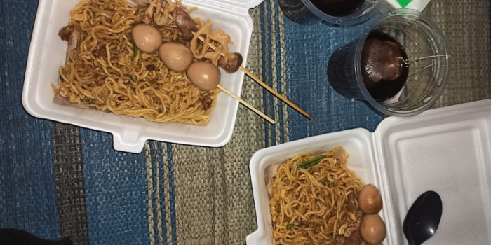 Menu Mie Soden dan kopi (Radha Fiya).