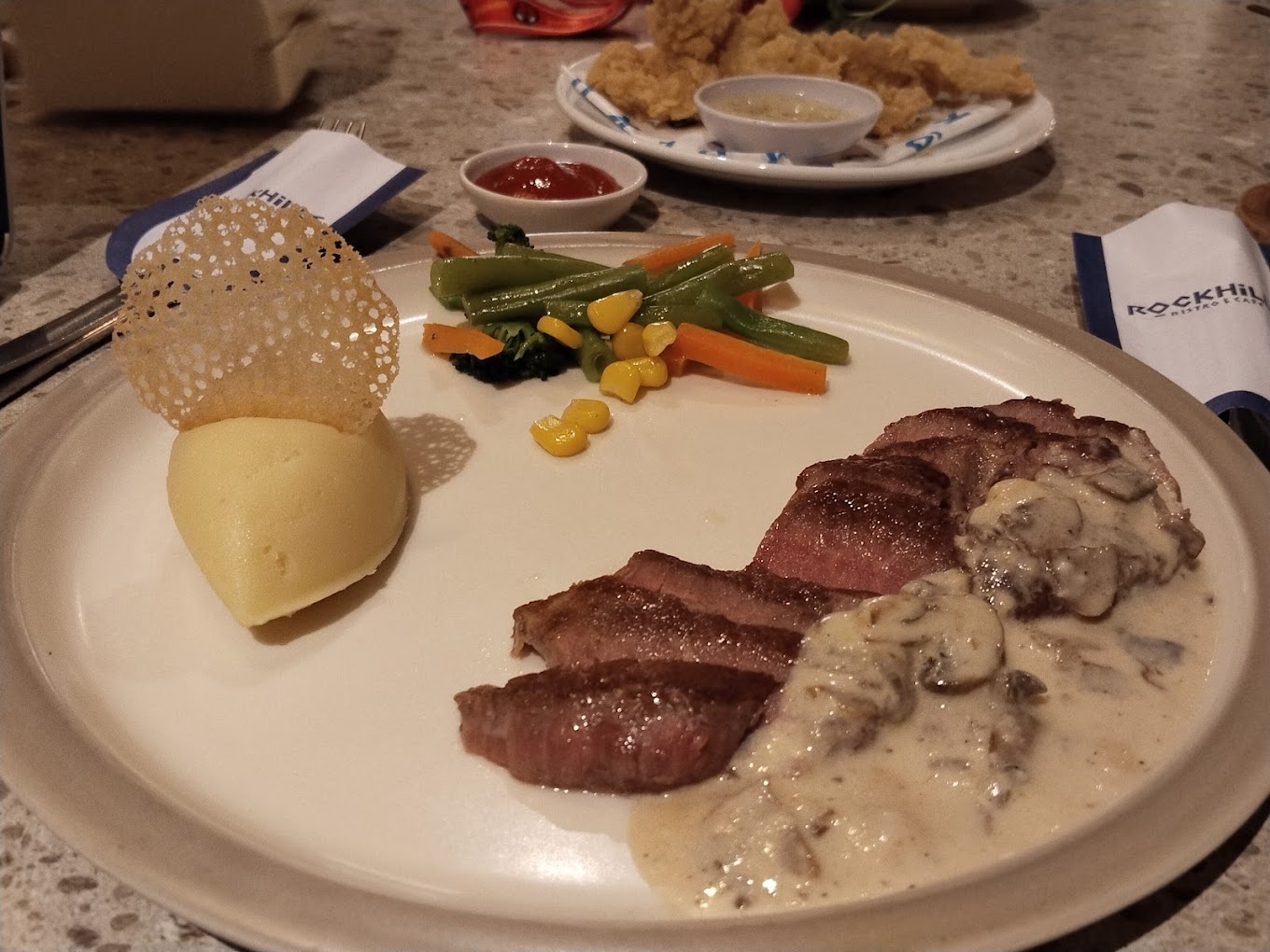 Salah satu menu di Rockhills Batu (Alexander Tedjasukmana).