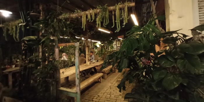 Retrorika Cafe di Bumiaji Kota Batu (Matt Journey).