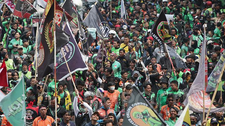 Aksi demo ojol. (Tempo)