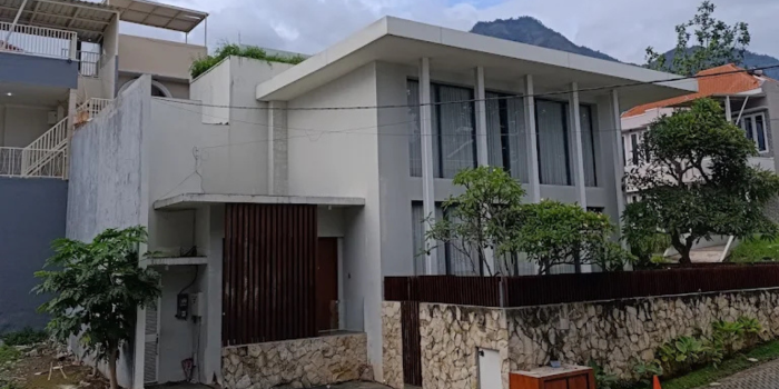 Villa Hasanah Batu (Mareyo Derina Derina).