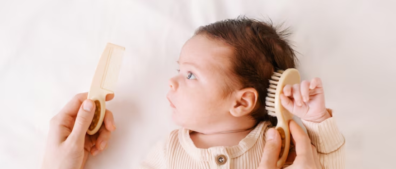 Ilustrasi bayi dengan rambut yang lebat (freepik)