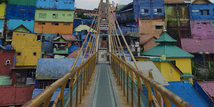 Kampung Warna-Warni (Fia Mita).