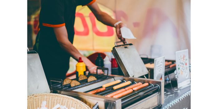 Ilustrasi street food (freepik).