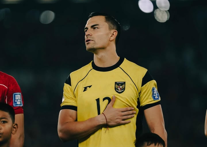 BELA GARUDA: Emil Audero Mulyadi saat mencatatkan caps pertamanya besama Timnas Indonesia di laga melawan China, 5 Juni lalu.