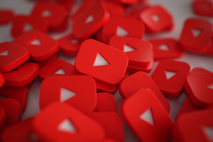 Channel Youtube (Freepik.com/nataelginting)