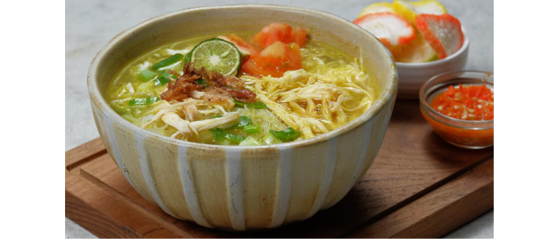 Ilustrasi kuliner soto yang hangat dan lezat (freepik)