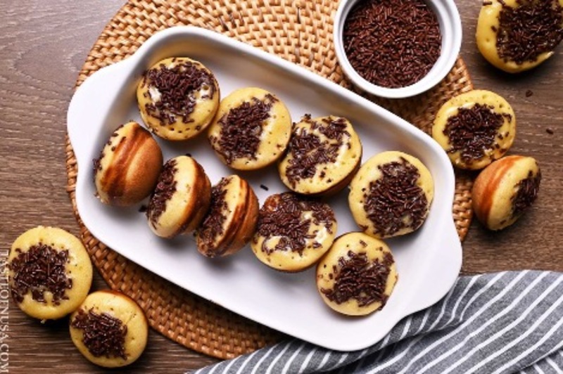 LEGENDA: Kue cubit, kue mungil yang sudah jadi legenda di Jakarta sejak tahun 70&ndash;80an.