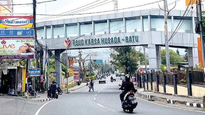 SEDANG DISOROTI: Rumah Sakit Umum Daerah (RSUD) Karsa Husada tampak dari Jalan Ahmad Yani, KelurahanNgaglik, Kecamatan Batu.