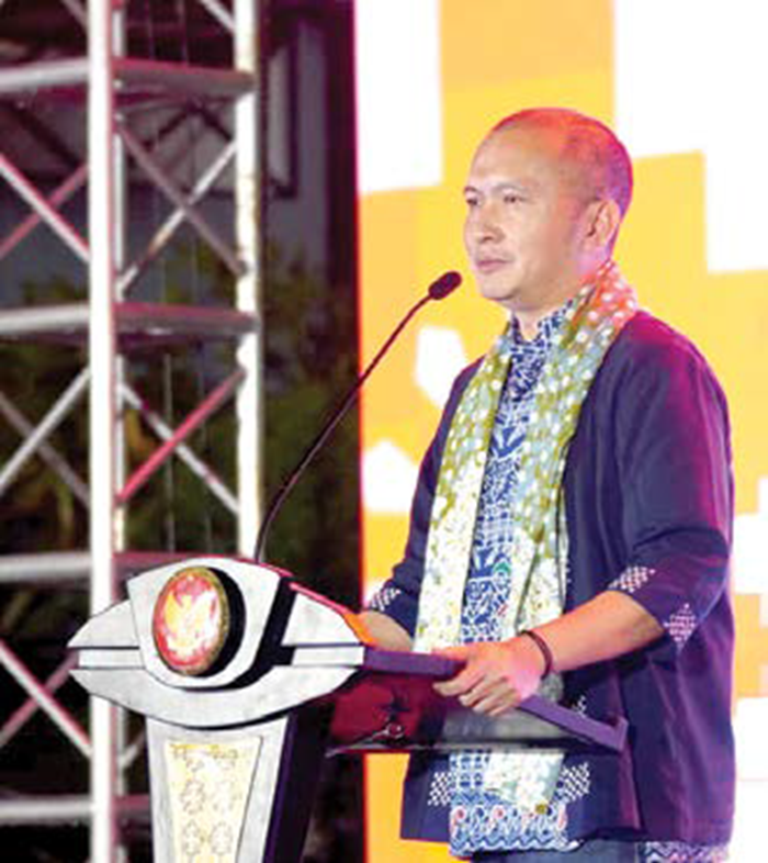 BERI SAMBUTAN: Ketua ICCN Tubagus Fiki C Satari memberikan kesan saat pembukaan ICCF 2025 di Taman Rekreasi Selecta.