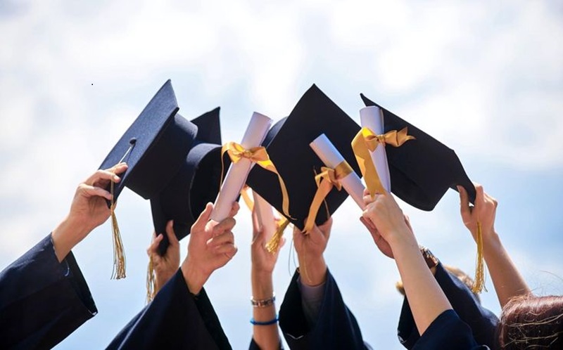 Ilustrasi sarjana