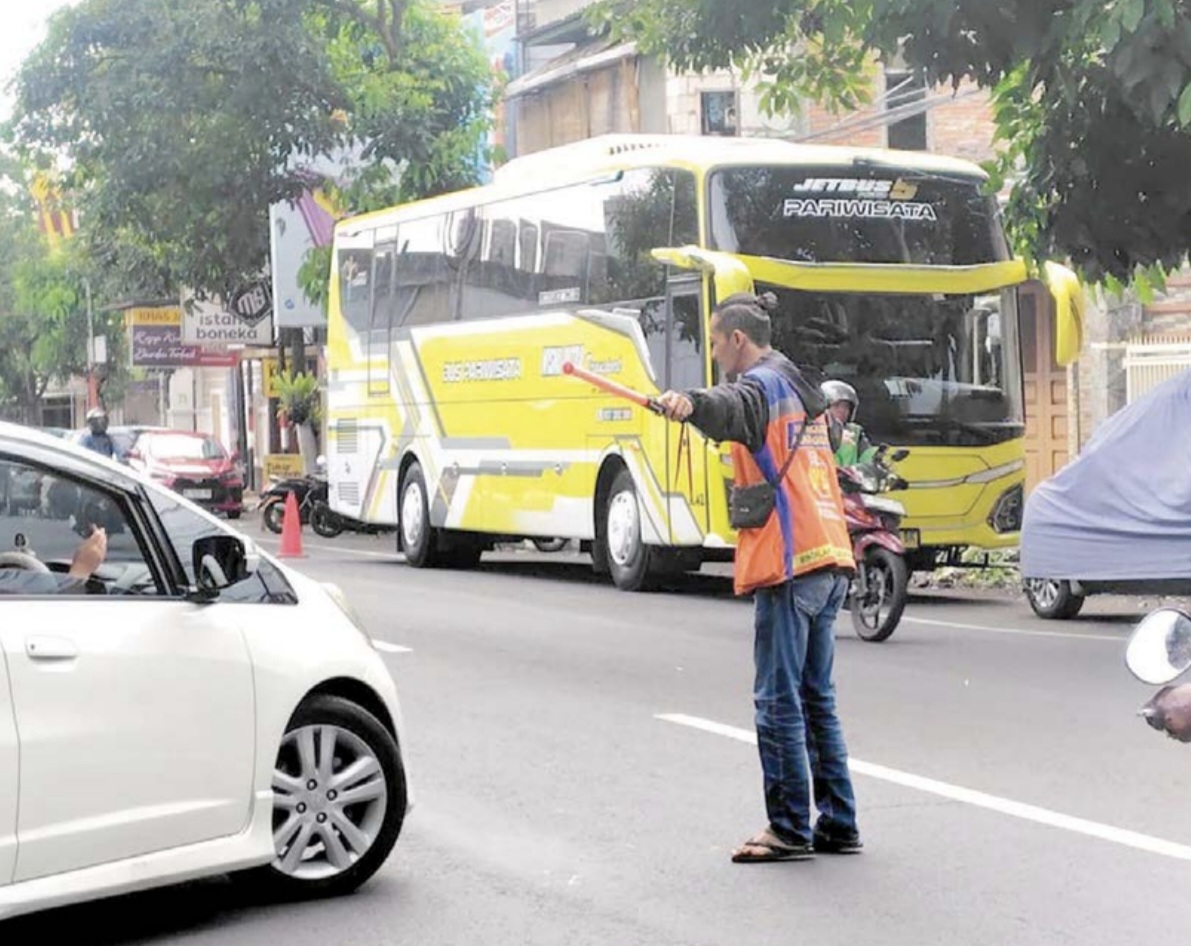Rentan Risiko di Jalan Raya, Jukir Batu Desak Bantuan Premi BPJS Ketenagakerjaan