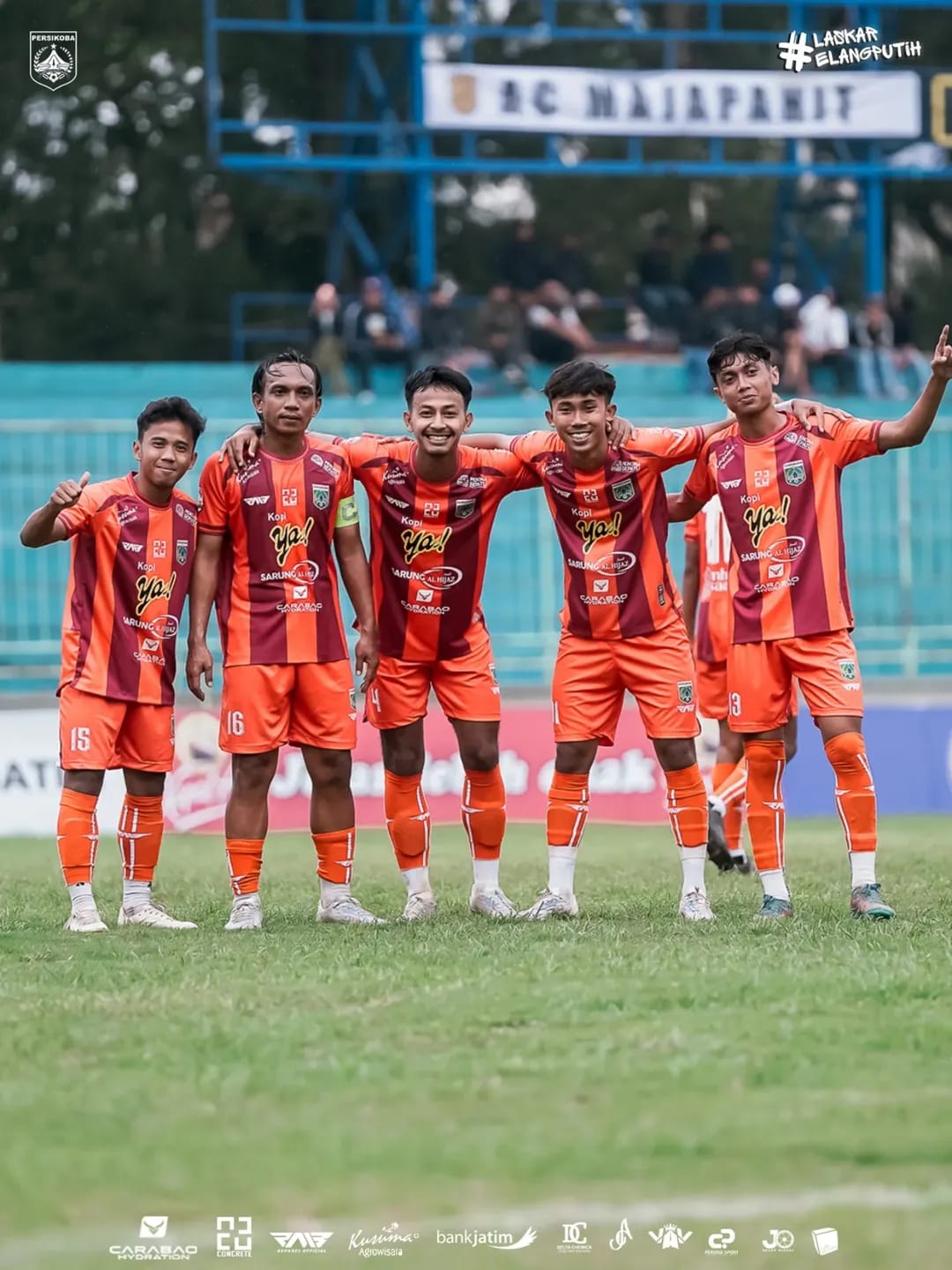 AWAL POSITIF: Pemain Persikoba Batu berhasil menang di laga pertama Babak 16 Besar Liga 4 Regional Jatim. (instagram Persikoba)