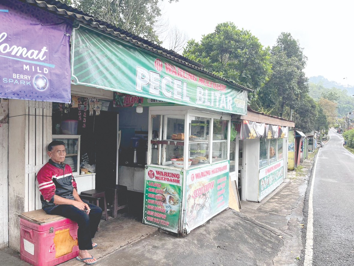 LENGANG: Jalanan dan deretan kios yang sempat bangkit pada 2016-2019 lalu kini tampak sepi.