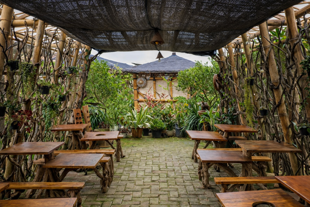 DEKAT COBAN LANANG: Kafe Ubi Kota Batu merupakan destinasi kuliner yang cocok sebagai tempat singgah setelah liburan. (Instagram: kafeubi_batu)