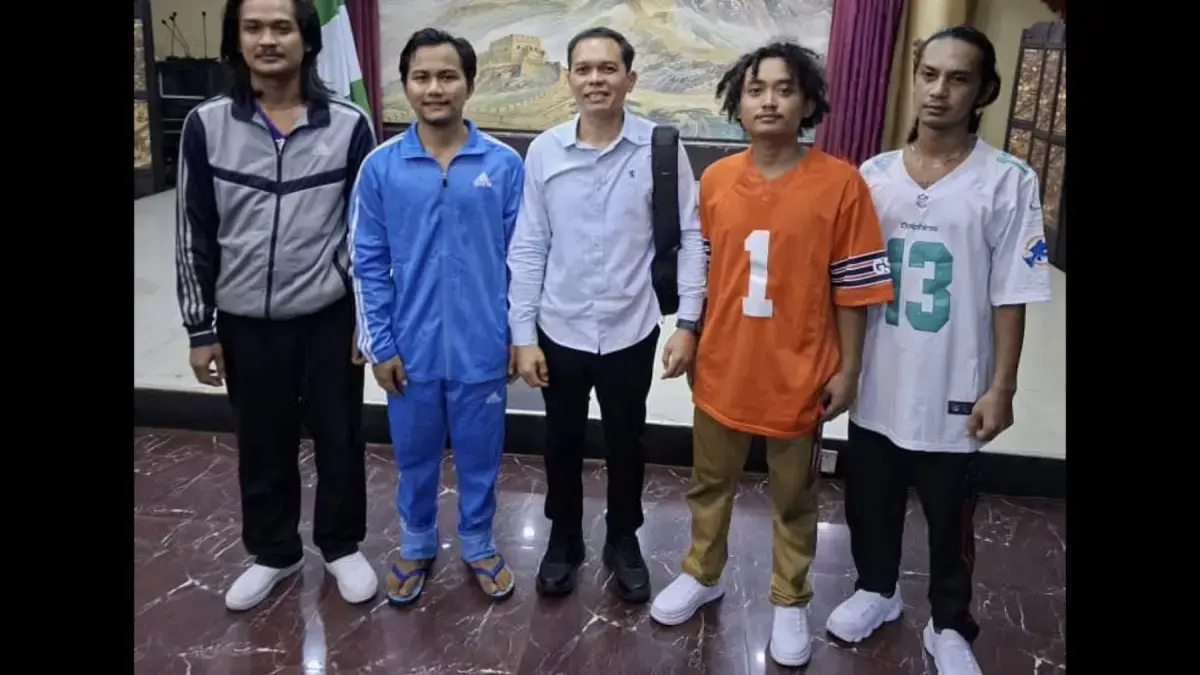 Empat WNI yang berhasil diselamatkan dari bajak laut di Gabon. Mereka sempat disandera sejak 11 Januari 2026. (TNI)