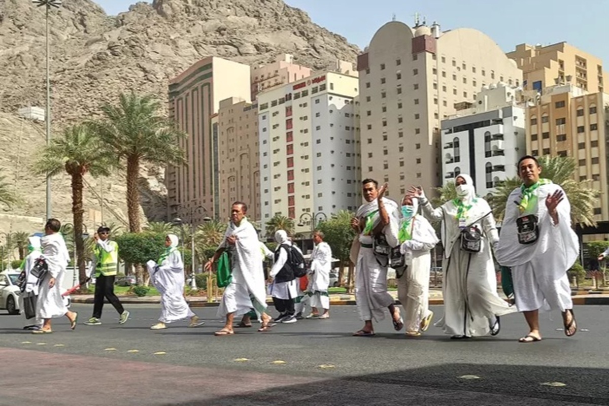 Ribuan jamaah umrah asal Jawa Timur dilaporkan tertahan di Tanah Suci, imbas memanasnya konflik di kawasan Timur Tengah. (istimewa)