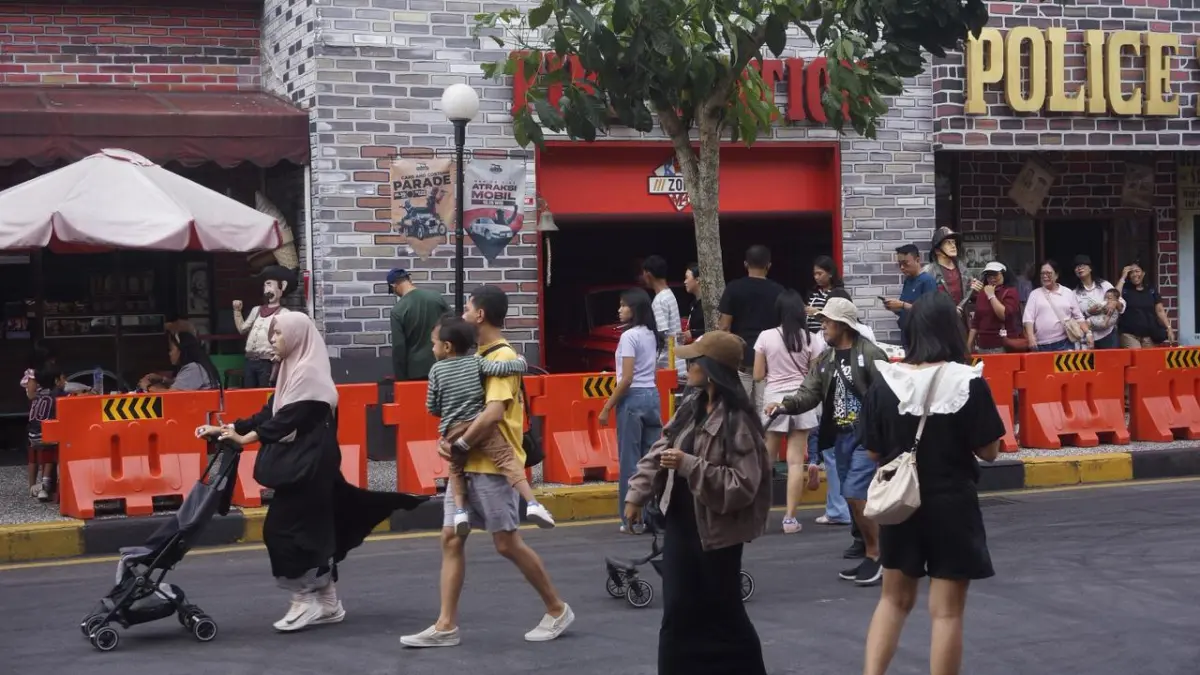 Foto Orang Berwisata. RORI DINANDA BESTARI/RADAR BATU