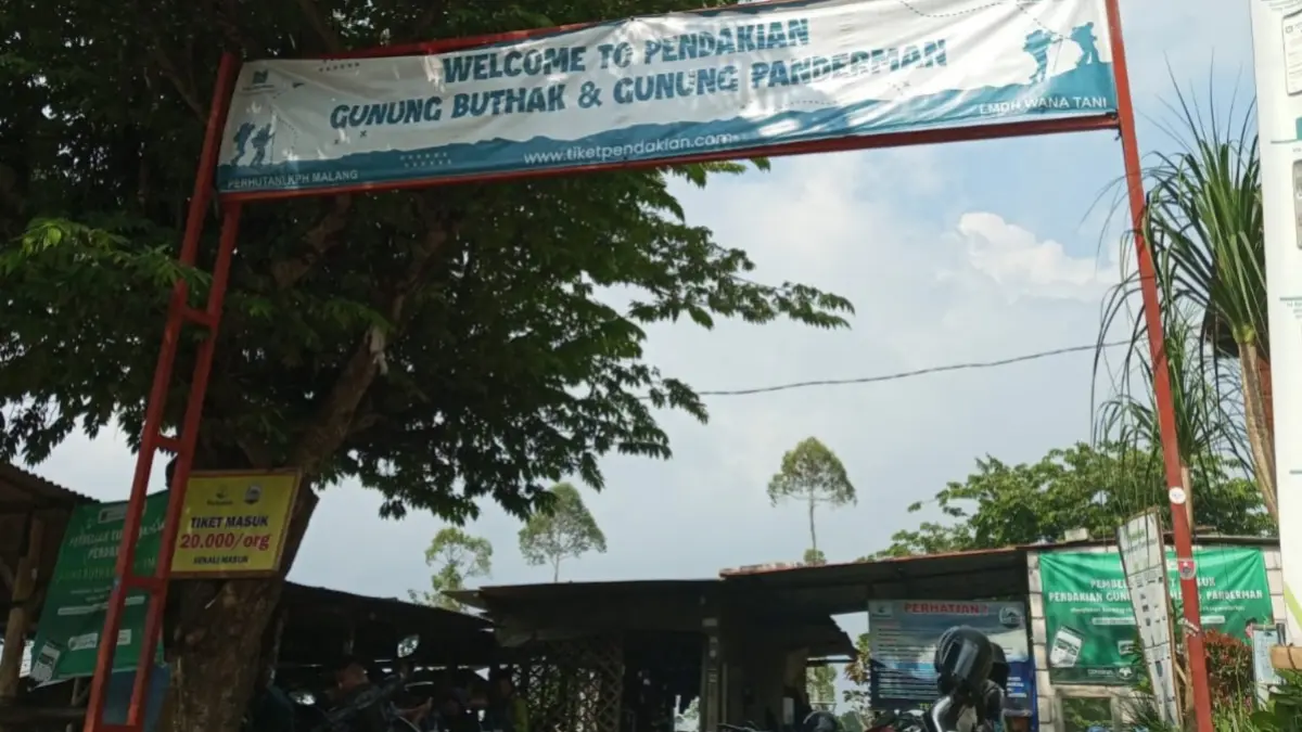 DIBUKA KEMBALI: Basecamp Gunung Buthak-Panderman yang kembali dibuka. SALMA AYU AISYAH/RADAR BATU