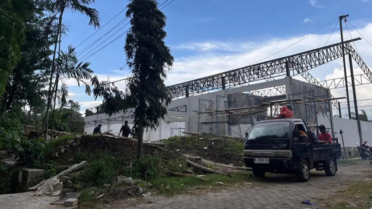 PROSES: Salah satu Koperasi Desa Merah Putih di Kota Batu.