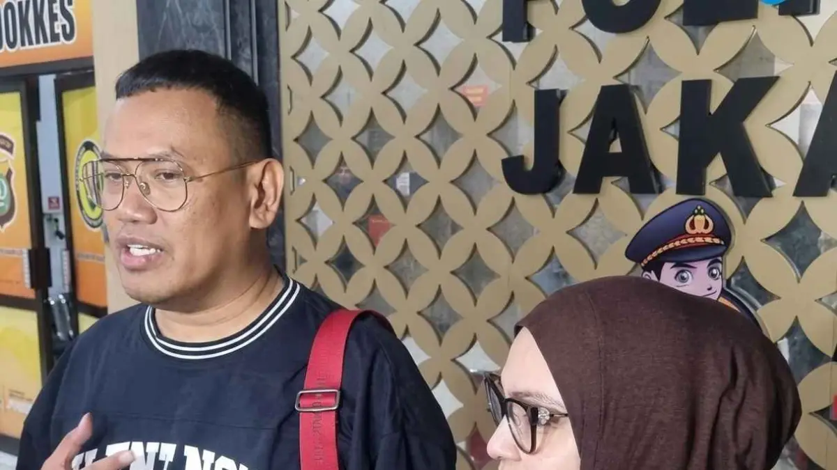 UYA KUYA KE POLDA METRO JAYA: Laporkan Hoaks Kepemilikan 750 Dapur MBG. (Sumber: Istimewa)