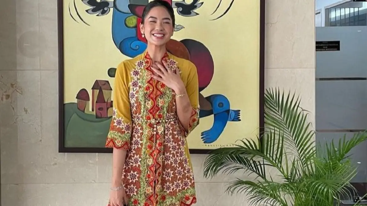 Outfit hari Kartini elegan (Instagram/raniaayamin) 
