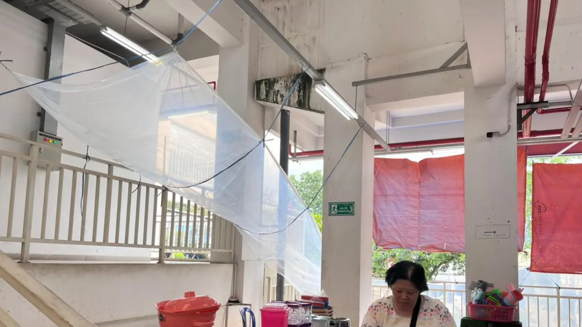 Kondisi talang di Pasar Induk Among Tani yang butuh perbaikan. (Zanadia Manik Fatimah/Radar Batu)