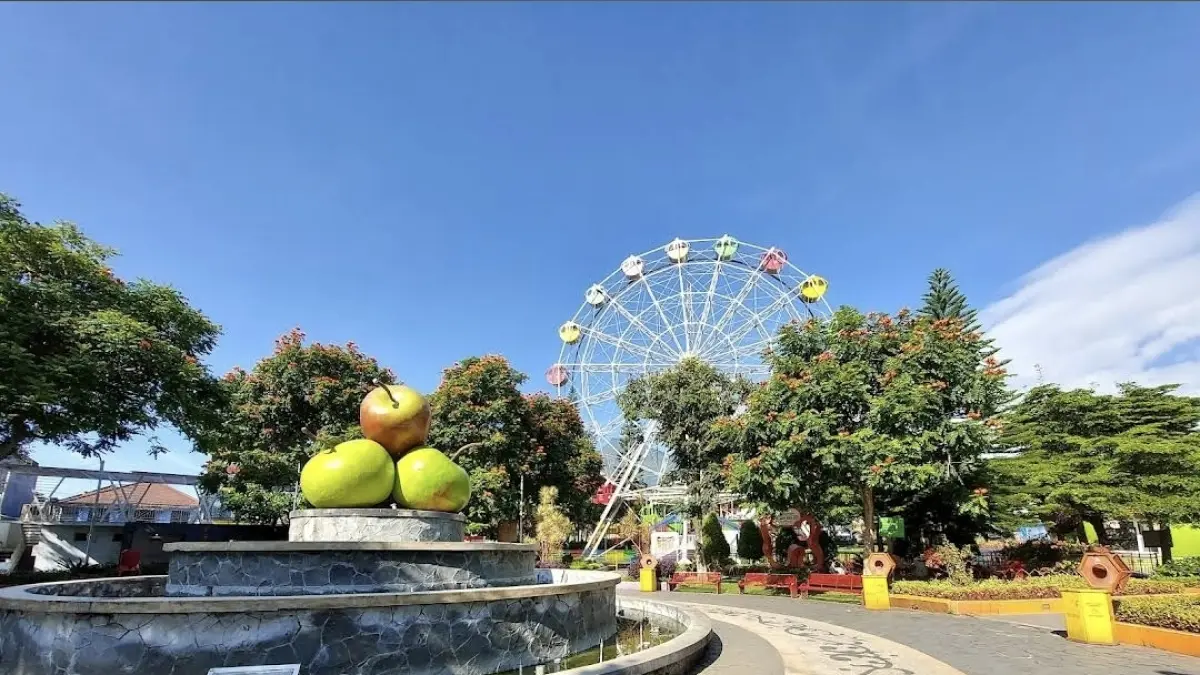 Alun-alun Kota Batu (Google Maps: Resandi Sasmita)