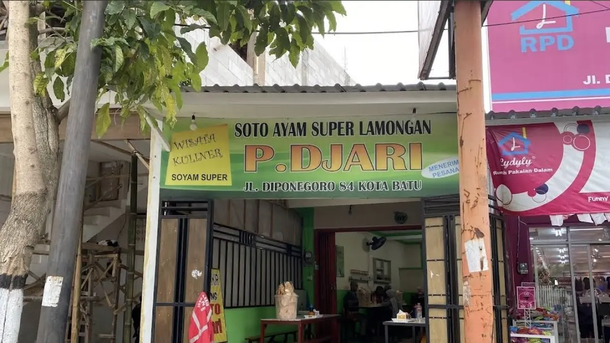 Warung Soto Ayam Super Lamongan P. Djari (Google Maps: Tika Adilistya)