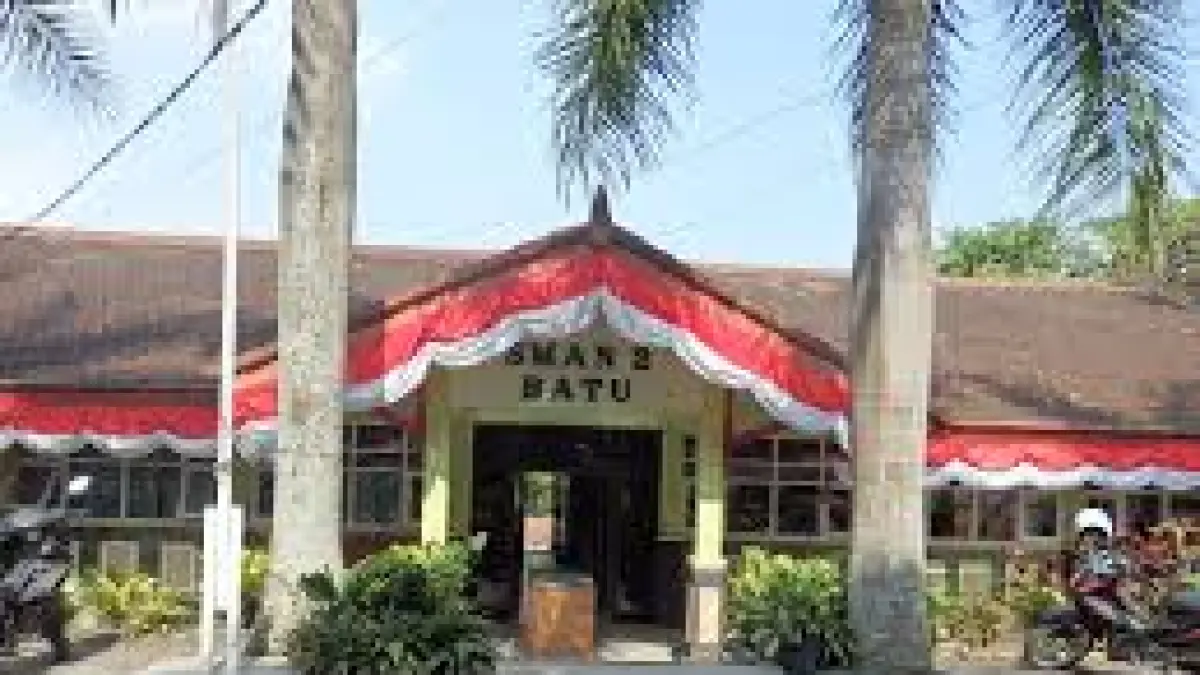 Gedung SMA Negeri 2 Batu (sumber: laman resmi SMAN2Batu)