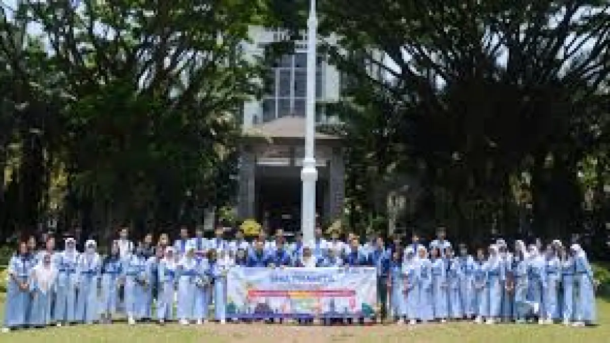 SMA Pramita studi tour ke Universitas Brawijaya (sumber: laman resmi SMA Pramita)