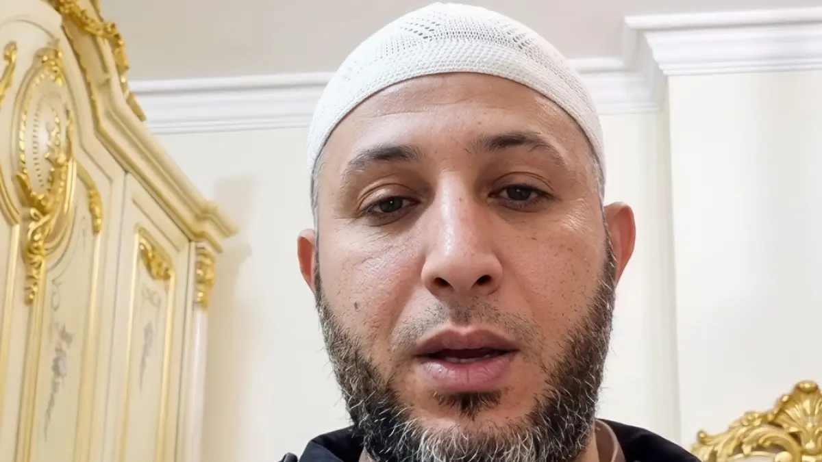 SYEKH AHMAD AL MISRY: Diduga Kabur ke Mesir setelah Ditetapkan sebagai Tersangka Pelecehan Seksual terhadap Santri. (Sumber: Istimewa)
