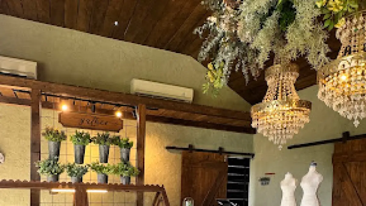 Araya Arcade Garden by Rustic Market (Sumber: Gmaps Araya Arcade Garden)