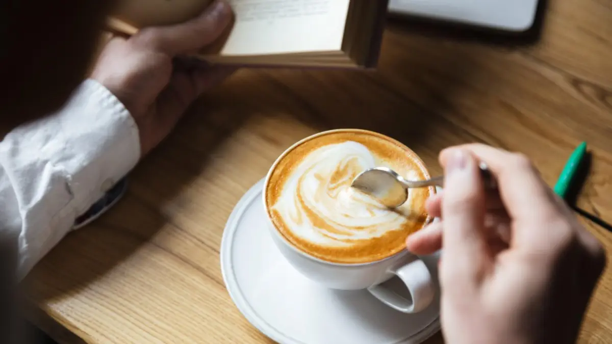 Kopi rutinitas banyak orang (sumber foto: magnific)