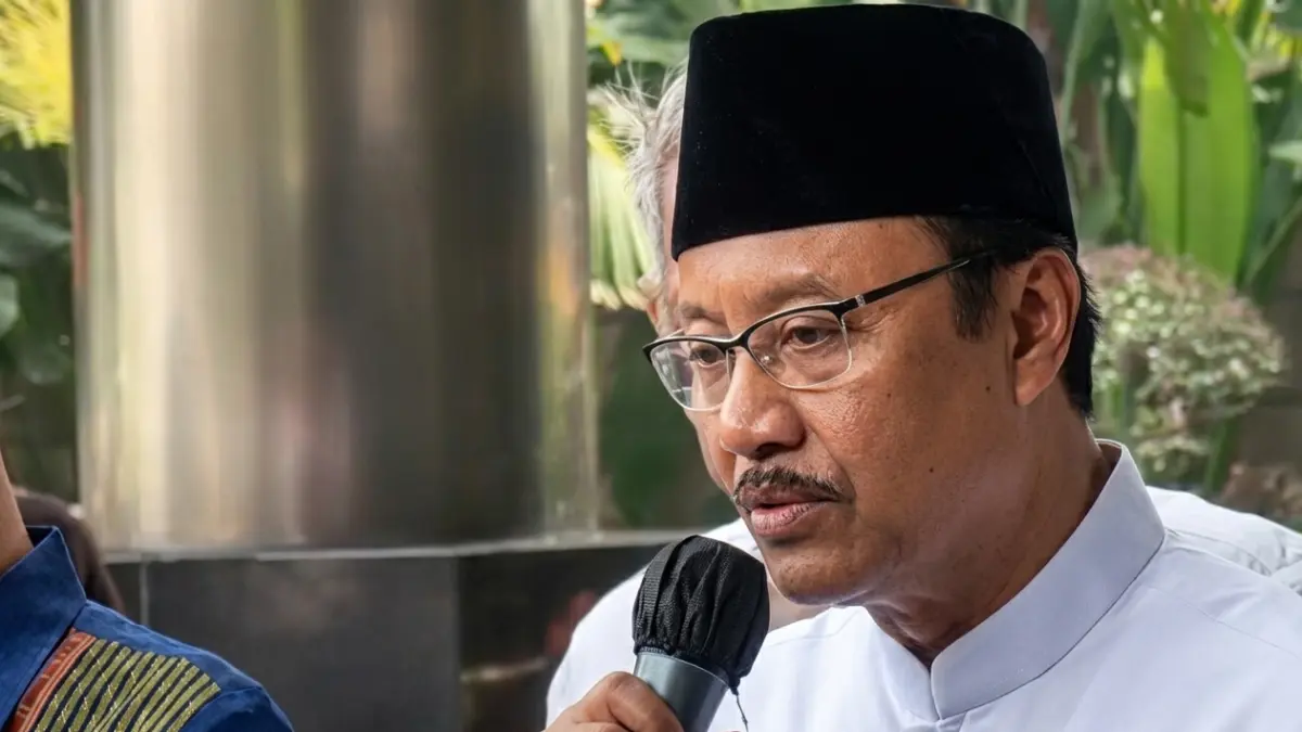 MENSOS GUS IPUL: Kunjungi KPK untuk Meminta Saran terkait Pengadaan Sepatu untuk Sekolah Rakyat. (Sumber: Istimewa)