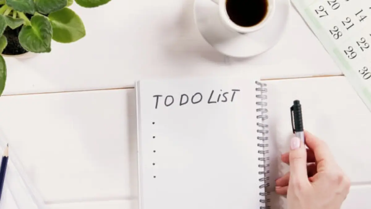 Pembuatan to do list untuk penetapan jadwal kegiatan (Sumber: BeautyJournal)