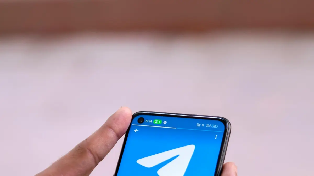ilustrasi aplikasi telegram. (Pexels)