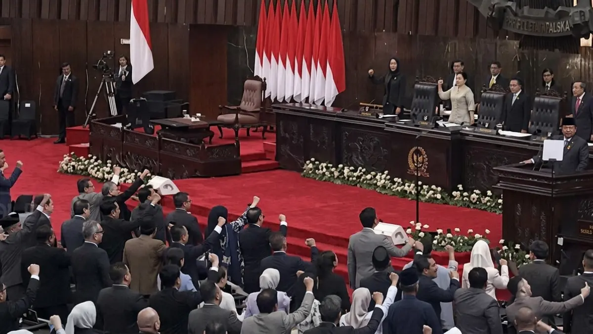 RAPAT PARIPURNA DPR: Perkataan Wakil Ketua DPR Tidak Sengaja Terdengar di Mikrofon. (Sumber: Istimewa)