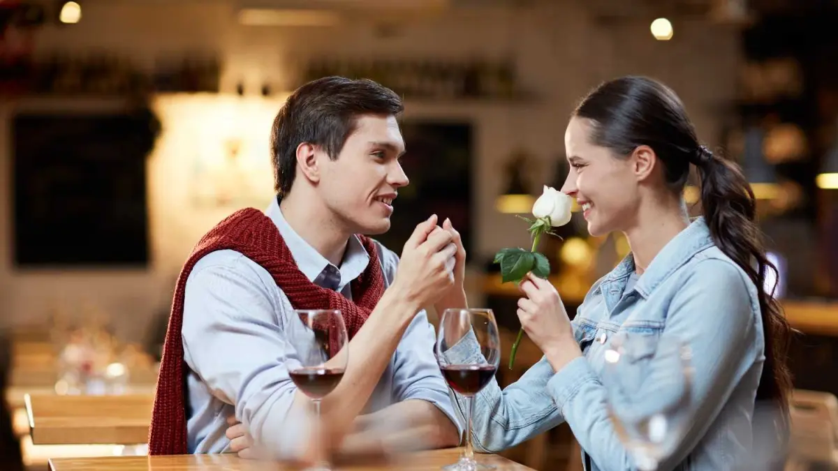 Ilustrasi first date (sumber foto: magnific)