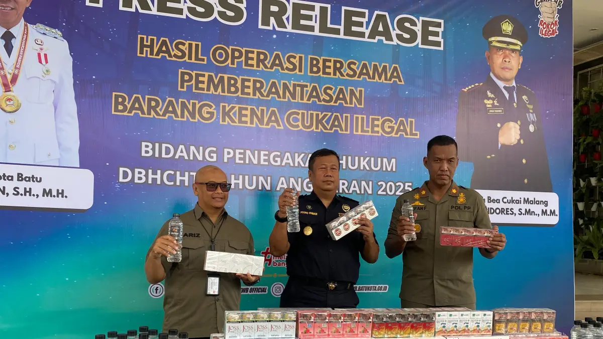 DANA AMBLES: Satpol PP gelar press release hasil operasi bersama pemberantasan barang kena cukai ilegal