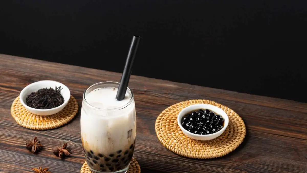 Ilustrasi minuman boba/milk tea (sumber foto: magnific)