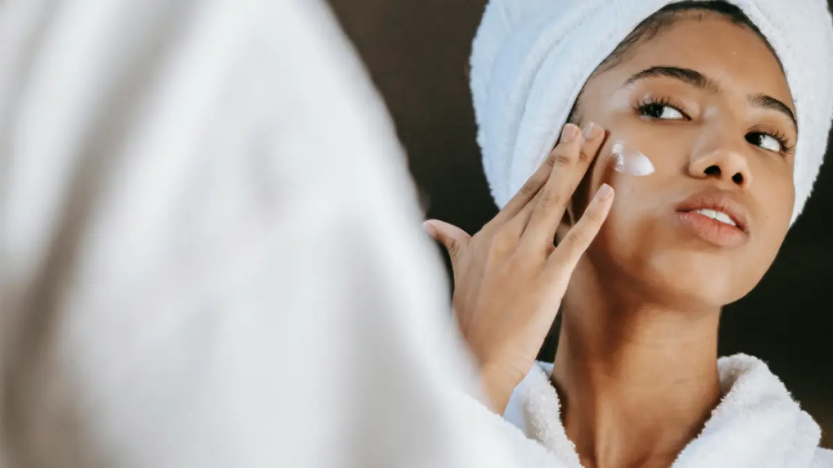 Rahasia Kulit Cerah: Kandungan Aktif yang Harus Ada dalam Skincare (Source: Pexels)