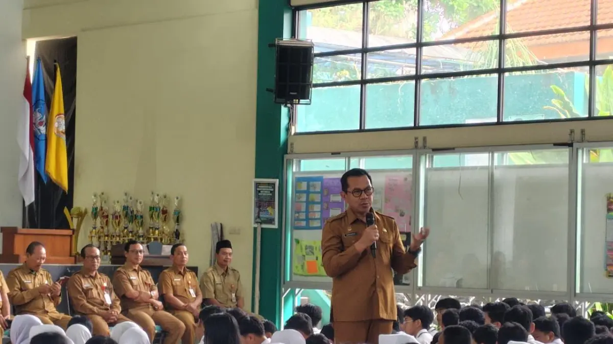 PPDB: Walikota Batu Nurochman lakukan kunjungan dan sosialisasi ke SMPN 1 Kota Batu beberapa waktu lalu
