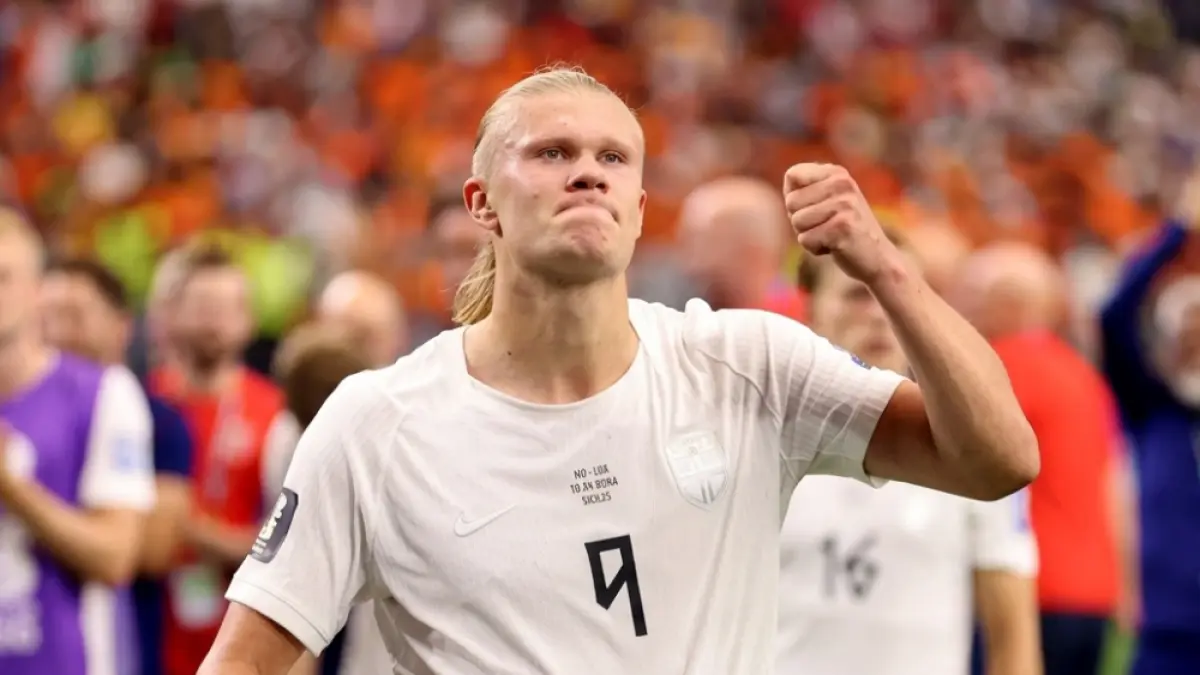 Erling Haaland saat laga Norwegia vs Pantai Gading, Rabu (1/7). (Google).